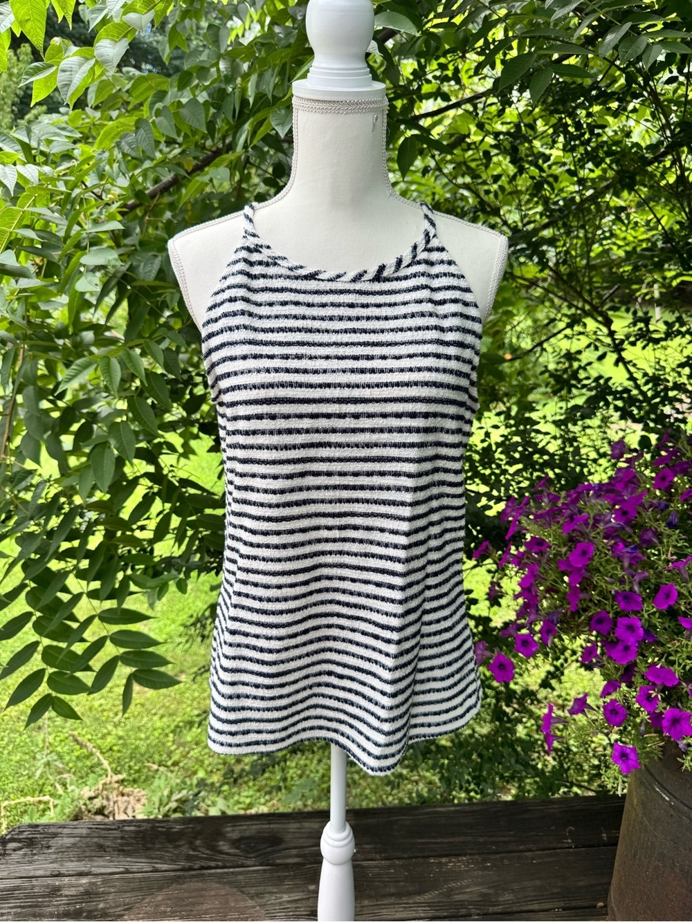 Green Envelope M Navy White Stripe Sleeveless Knit Top Coastal